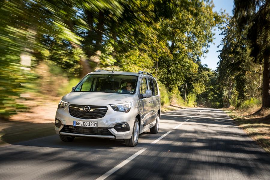  Opel Combo Life XL Turbo D 2018 года  (фото 6 из 30)